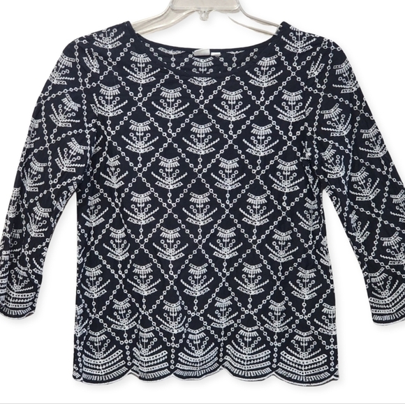 GAP Top w/embroidery sz S - Picture 1 of 6